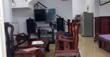 Bán nhà trệt 2 lầu sân thượng 4 pn 4 wc mới đẹp (4.9x11)  hẻm thông thoáng