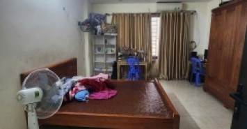 Bán nhà thanh lân 5 tầng dân xây ở ngay lô góc gần phố hoàng mai