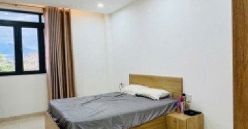 cần bán nhà Kđt mỹ gia-gói 317 lk31
đường số 47, 16m có lề , tiện ích đầy đủ trong bán kính 200m, dtich 5x20, gồm 1 trệt, 2 lầu, 1 tum, 4p ngủ, 5wc, p khách, bếp, sân đậu oto, full nội thất
Nhà đang cho khách nước ngoài thuê 17tr/1 tháng
Giá bán 8ty3 bao thuế phí