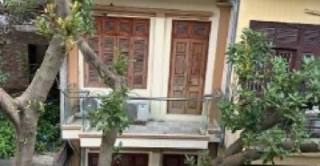 Lò đúc bán 50M tặng nhà gần phố hai bà trưng