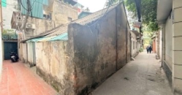 Gốc đề bán 95M tặng nhà lô góc ô tô cách 50M hoàng mai