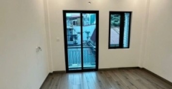 Bán nhà đông thiên 5 tầng long lanh 50M ra phố hoàng mai