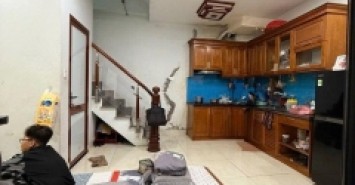 Bán nhà tây trà 3 tầng móng 5 tầng long lanh gần phố hoàng mai