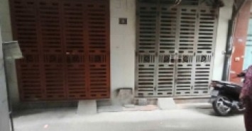 Mua 1 được 2 bán nhà phố 8 tháng 3 4 tầng dân xây ngõ thông hai bà trưng