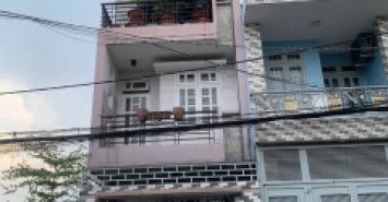 Nhà. 7,1 tỷ Bình Tân. Đường số 1, P. Bình Hưng Hòa, Bình Tân. Dt: 4 x 18m. Dtcn đủ 72,3m2. Kết cấu: 1 Trệt 1 Lầu ST, 2 PN 2 WC. Hẻm  ôtô chạy vi vu...Hướng Đông Nam.