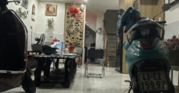 ♣ Nhà gần MT Lê Độ, 46m2, 2.5 tầng cứng đẹp, sân rộng, nhỉnh 3 tỷ