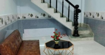 ♣ 2.25 tỷ gần Lý Thái Tổ, Ô tô đậu 40m, 2.5 tầng cứng cáp sạch đẹp 3PN, ở ngay