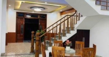 ♥ MT Gần Cầu Nguyễn Tri Phương 100m2 2 tầng 4PN, đẹp, 6.x tỵ