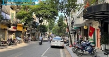 BÁN NHÀ MẶT PHỐ CẦU GIẤY MẶT TIỀN KHỦNG 6.2M, VỈA HÈ ĐÁ BÓNG, KINH DOANH CHÀO 26.7 TỶ