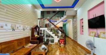 NHÀ 2 TẦNG ĐẸP NHƯ HOA HẬU. Kiệt Ô tô chạy xuôi ngược, HOÀNG VĂN THÁI, LIÊN CHIỂU, ĐN. Giá Chỉ 2,3 tỷ