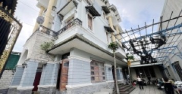 Biệt Thự Ngang 12m Hiếm Có, 242m2 Trung Tâm Dĩ An, Hoàn Công, 8.2 Tỷ