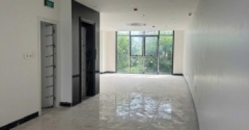 BÁN TOÀ NHÀ MẶT PHỐ ĐÊ LA THÀNH – 98M²x9T, MT5,2M –DÒNG TIỀN 180 TR/TH