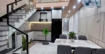 ♥ Nhà kiệt thẳng thông thấy MT Trần Cao Vân, 92m2, ngang hơn 5m, 2 tầng 4PN, mởi hiện đại