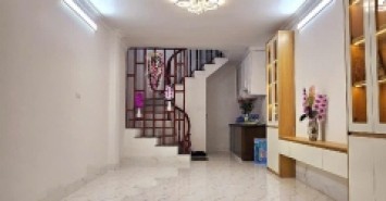 Bán Nhà Khương Trung - Thanh Xuân , DT 30m2 , Giá hơn 5 tỷ , Full nội thất , Nhà Thoáng