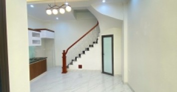 4 TỶ SỞ HỮU NHÀ 5 TẦNG LÔ GÓC Ô TÔ ĐẬU CỬA 42M2, WC KHÉP KÍN 4 NGỦ Ở NGÀY TRƯỚC TẾT