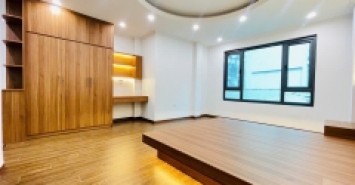 NHÀ KIM MÃ 4M X 40M2 X 7 TẦNG - 8.8 TỶ - Ô TÔ 3 BƯỚC - THANG MÁY - KINH DOANH ĐỈNH NÓC