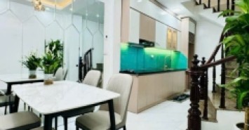 BÁN GẤP NHÀ HUỲNH TẤN PHÁT  - 3 TẦNG  - 49,5M2 - TẶNG FULL thiết kế bên trong - 4TỶ5