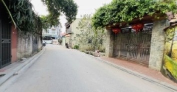 Bán 256m ĐẤT MT 9,2m Xuân Khối (Độc Lập cũ)  Cự Khối  LB giá 10,8 ty  oto,KD