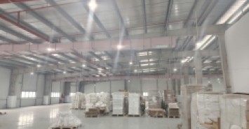 CHO THUÊ NHÀ XƯỞNG 4000 m KCN TẠI Đại đồng BẮC NINH.
- Diện tích xưởng : 2000 m * 2 tầng 
- Diện tích nhà xe : 250m2
- Xưởng 2 tầng, tầng 1