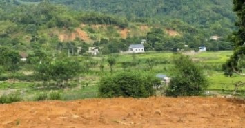 Lô góc 3 mặt tiền đường rộng, diện tích 2300m.300ont . Giá nhỉnh 4tr/m.