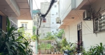 Bán nhà 48m 5T Bồ Đề, Long Biên , oto ,KD, giá 9,4ty.