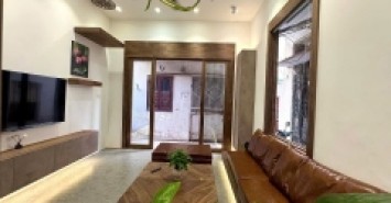 Đỉnh, siêu phẩm Láng Hạ, ngõ to, nông, kinh doanh dễ, 45m, giá 20 tỷ, nhà mới, 30m ra đường lớn.