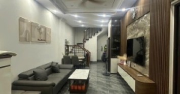 Ngọc Trì - Thang máy - Gara ô tô - Trước nhà thoáng rộng 5m - 8.7 tỷ