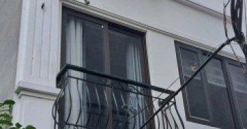 Bán nhà ngõ 564 Nguyen văn Cừ, Bồ Đề,35m 5T  oto ,KD, 7,8 tỷ .