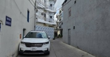 SÁT MẶT TIỀN CÓ 50 M
XE HƠI Q4 
NGANG 4.3 X 14 - 4 TẤM 
HƠN 100 TRIỆU M