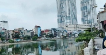 Bán nhà 3 tầng, mặt view hồ Tai Trâu, Ngọc Lâm, kinh doanh, dòng tiền