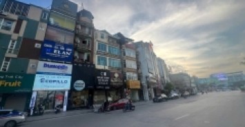 MẶT PHỐ  XÃ ĐÀN CON PHỐ CÓ 2 LÀN ĐƯỜNG TO NHẤT  QUẬN  ĐỐNG ĐA 54M  CHO CON PHỐ NÀY.
Phố Xã Đàn là con Phố Thương Hiệu của Quận Đống Đa, đường đôi 2 chiều 10 làn xe chạy.
VỈA HÈ 6 ĐẾN 8M 
NHÀ  BÁN NẰM Ở VỊ TRÍ VIP VIP LẮM KHÁCH  Ạ