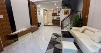 Nhà 4.7x9m hẻm 154 Âu Dương Lân P.Chánh Hưng (P3Q8)