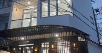 BÁN NHÀ MỚI 3 TẦNG CĂN GÓC 2 MẶT TIỀN PHƯỚC LONG, NAM NHA TRANG.