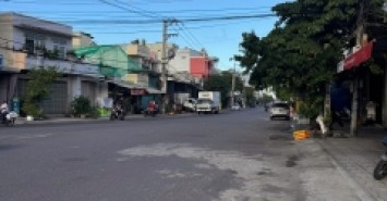 BÁN NHÀ 1 TRỆT 1 LẦU VỪA Ở VỪA KINH DOANH MẶT TIỀN PHƯỚC LONG, NHA TRANG