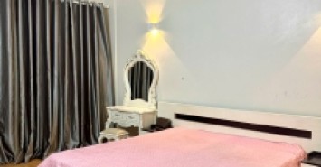 bán chung cư CT4 Bắc Linh Đàm 73m chỉ 5,2 tỷ full nội thất