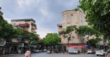 BÁN NHÀ PHƯỜNG BỒ ĐỀ DT 50M 4 TẦNG, NGÕ RỘNG Ô TÔ 7 CHỖ QUA NHÀ CHỈ 7.5TỈ