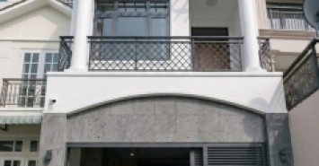 GIÁ 9.X TỶ- SIÊU PHẨM GẦN PHÚ MỸ HƯNG- QUẬN 7- NHÀ 4T- DT 5 X 13- ĐƯỜNG XE TẢI.