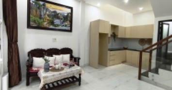 ♣ Nhà kiệt Phạm Văn Nghị, 40m2, 2 tầng đúc cứng, 3PN sạch đẹp ở ngay, 3.x tỷ