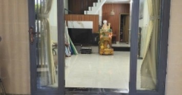 ♣ Sau Mặt tiền Lê Đình Lý, 65m2, ngang 4.2m, 2 tầng, 3PN, sân rộng, nhỉnh 4 tỷ
