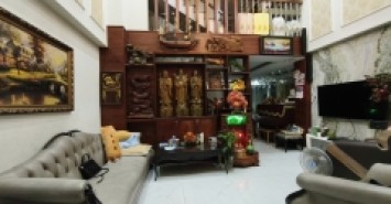 Bán nhà 5 tầng Lê Văn Chí, Linh Trung, Thủ Đức, TP HCM. DT 87m2, 6PN, 7WC. Giá 12,9 tỷ.