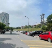 bán toà nhà văn phòng mặt phố Ngọc Thuỵ 240m x 8tầng, mặt tiền 9m, thông sàn kinh doanh