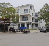 Cho thuê biệt thự Vạn Phúc, 200m2, 4 tầng, thang máy làm văn phòng, nhà ở