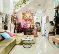 Mặt tiển Đường số Phường 4 Quận 8 xe hơi vô nhà - 3 tầng BTCT, ngang 5x17m - chỉ 7.2 tỷ