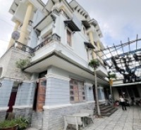 Biệt Thự Ngang 12m Hiếm Có, 242m2 Trung Tâm Dĩ An, Hoàn Công, 8.2 Tỷ