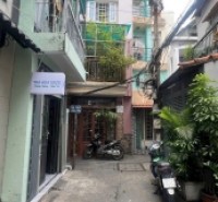 Bán nhà 72/19 Huỳnh văn bánh p 15 Phú nhuận Giá : 2,6 tỉ có thương lượng