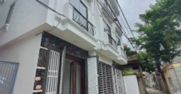 BÁN NHÀ TẠI ĐƯỜNG QUANG TRUNG - HÀ ĐÔNG. DT 36,5M2 LÔ GÓC- NỞ HẬU 4 TẦNG GIÁ NHỈNH 5 TỶ